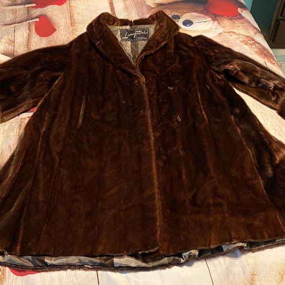 Mink beautiful coat - Picture 7 of 12